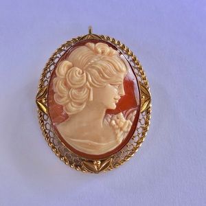 10KT YELLOW GOLD CAMEO BROOCH